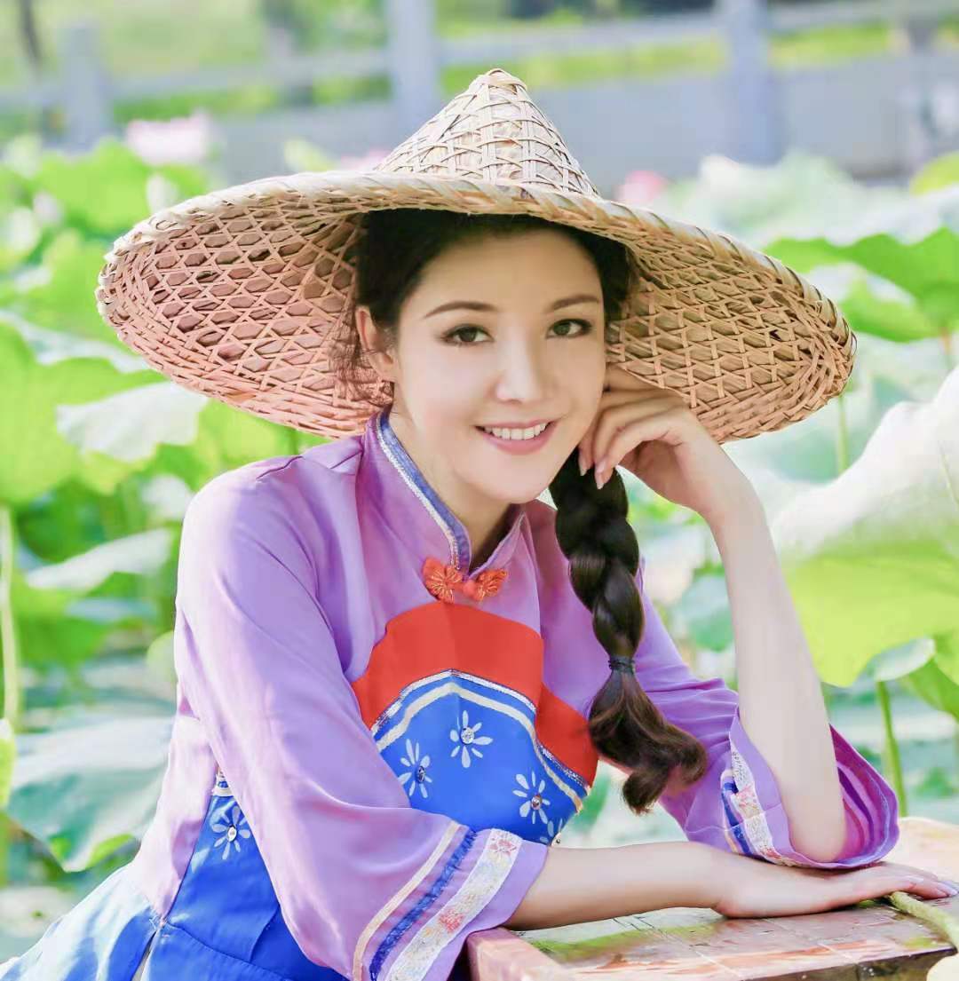 ="ref" data-ctrid="2issflsm8r7">世界旅游小姐,全球客家文化大使