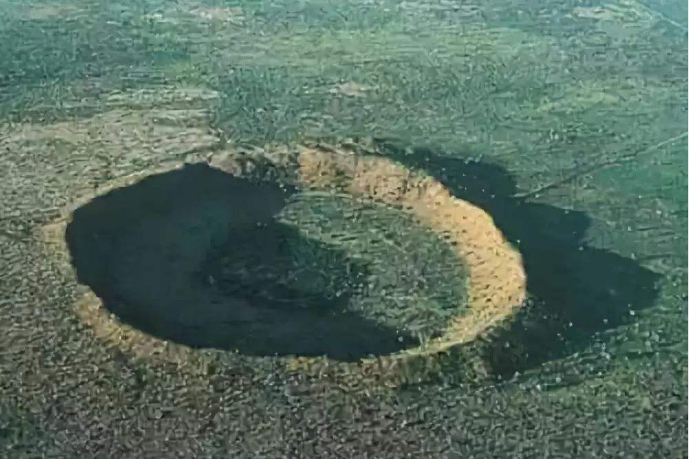 海南白沙陨石坑地质公园