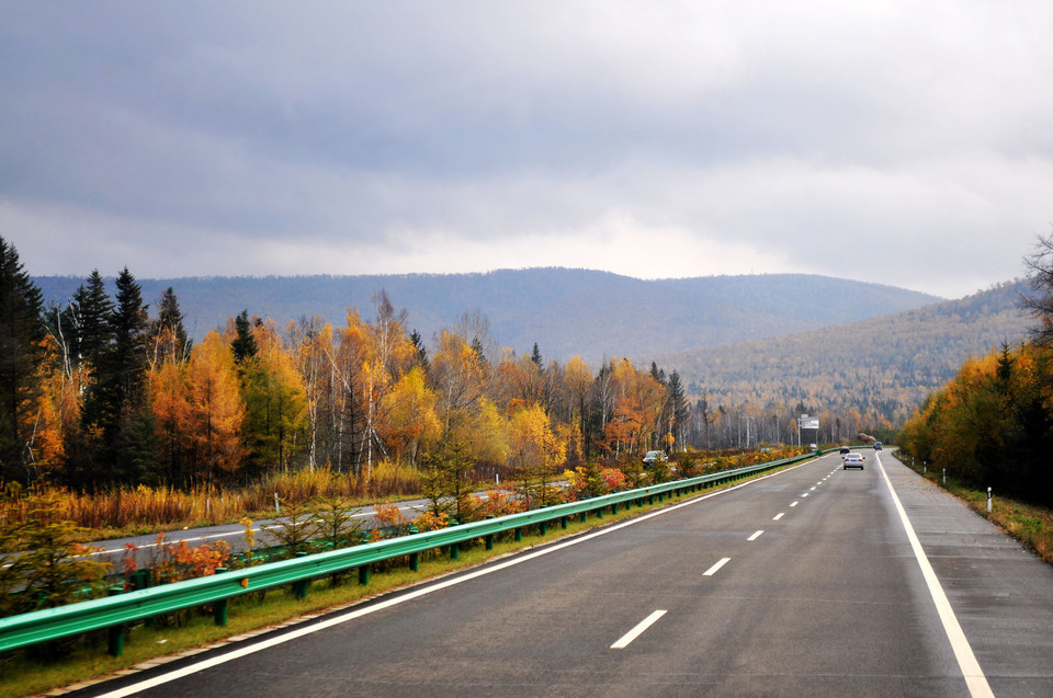  p>鹤岗—哈尔滨高速公路,简称鹤哈高速,又称鹤哈高速公路, a target=
