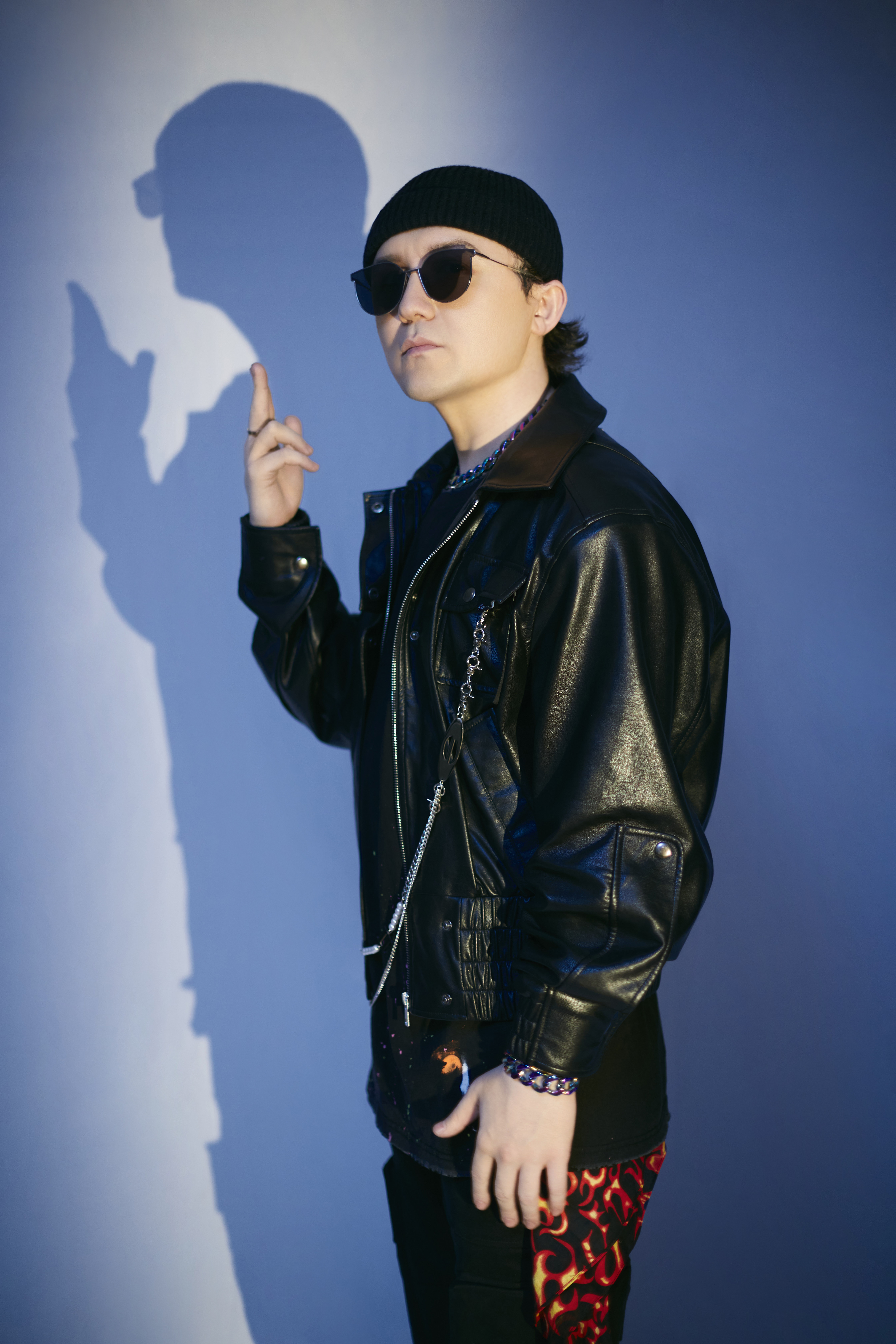  p>那吾克热·玉素甫江(nw),1989年12月8日出生于新疆维吾尔自治区