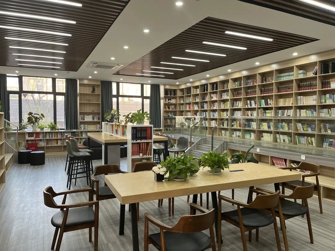 武汉市陆家街中学