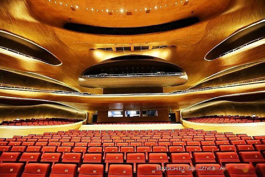 松花江大剧院