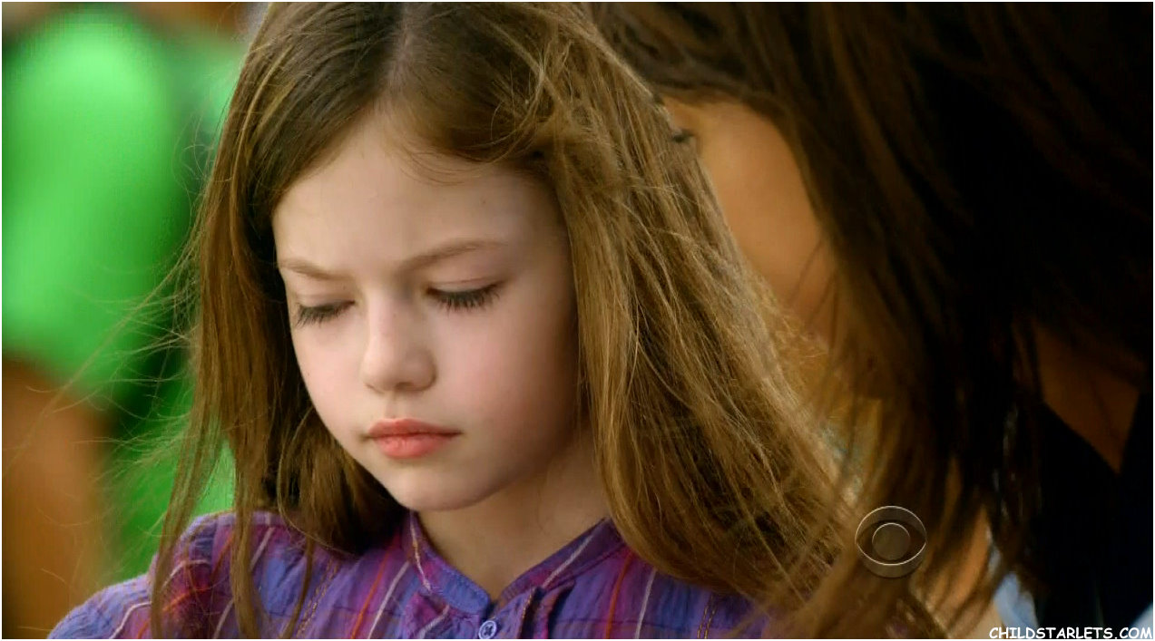  p>麦肯基·弗依 i>(mackenzie foy) /i>,2000年11月10日出生于美国