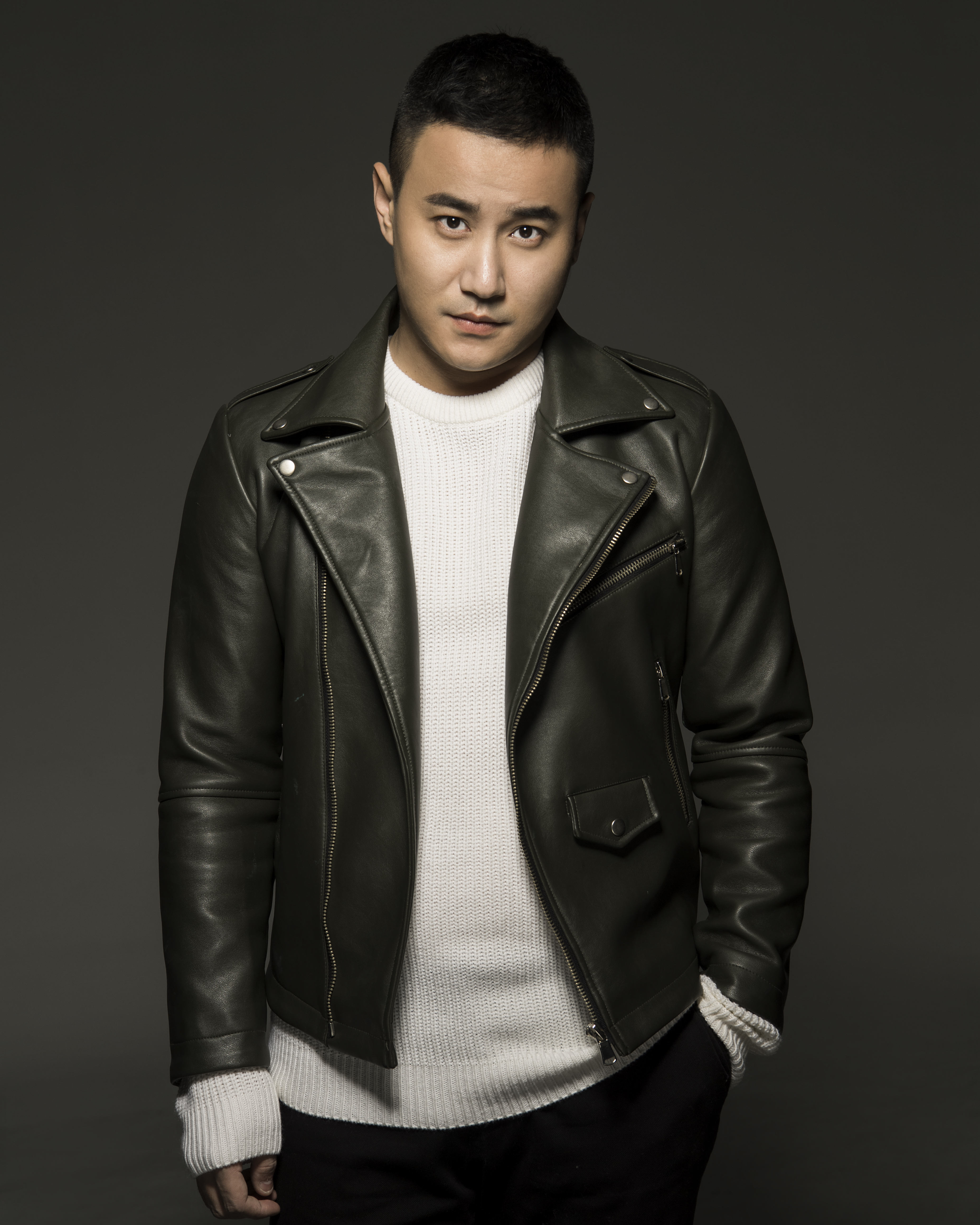  p data-id="gnbzjxzj7m">程实,1985年10月10日出生于辽宁省抚顺市