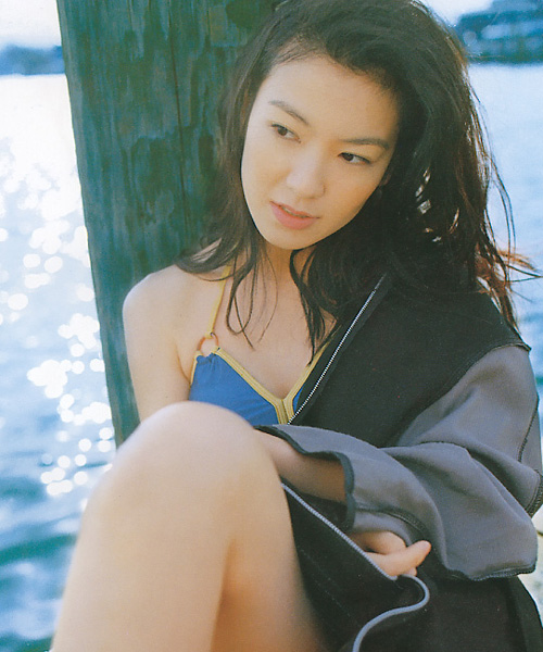  p>林熙蕾,1975年10月29日出生于中国台湾省台北市,中国台湾地区影视