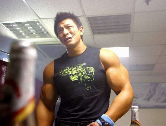  p>《大块头有大智慧》,香港上映片名《大只佬》,是由 a href="#"