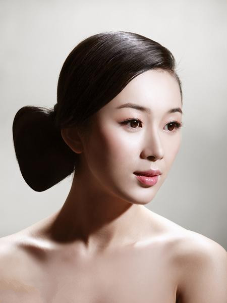 18pvucj">章雯淇,1981年4月3日出生于中国浙江省,中国大陆影视女演员