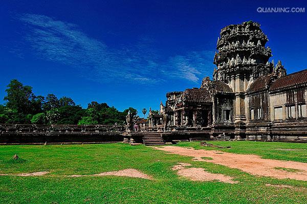  p>吴哥窟( i>angkor wat /i>),又称吴哥寺,位于 a target="_blank"