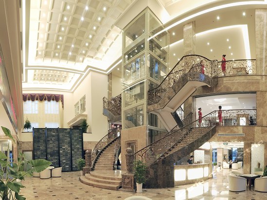 国际商务酒店简介 /p> p>昆山嘉乐国际商务酒店地处繁华的马鞍山中路