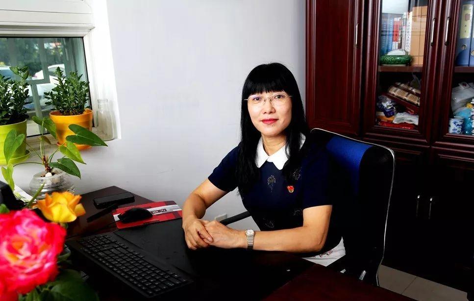  p>伊然,女,蒙古族,现任昌平区回龙观镇龙泽苑西区居委会主任.