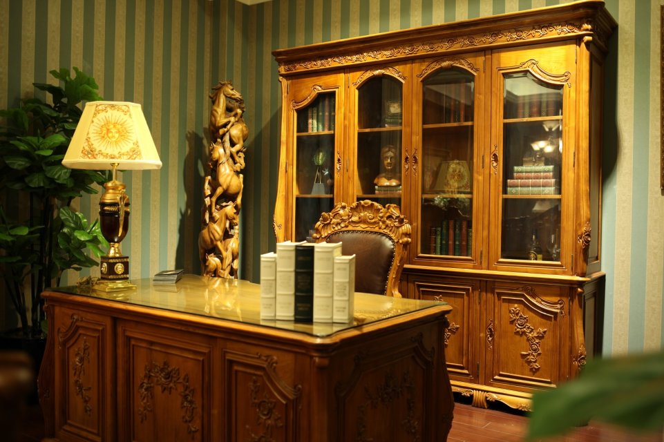  p data-id="go0l861v2o">古典欧式风格是追求华丽,高雅的古典,设计