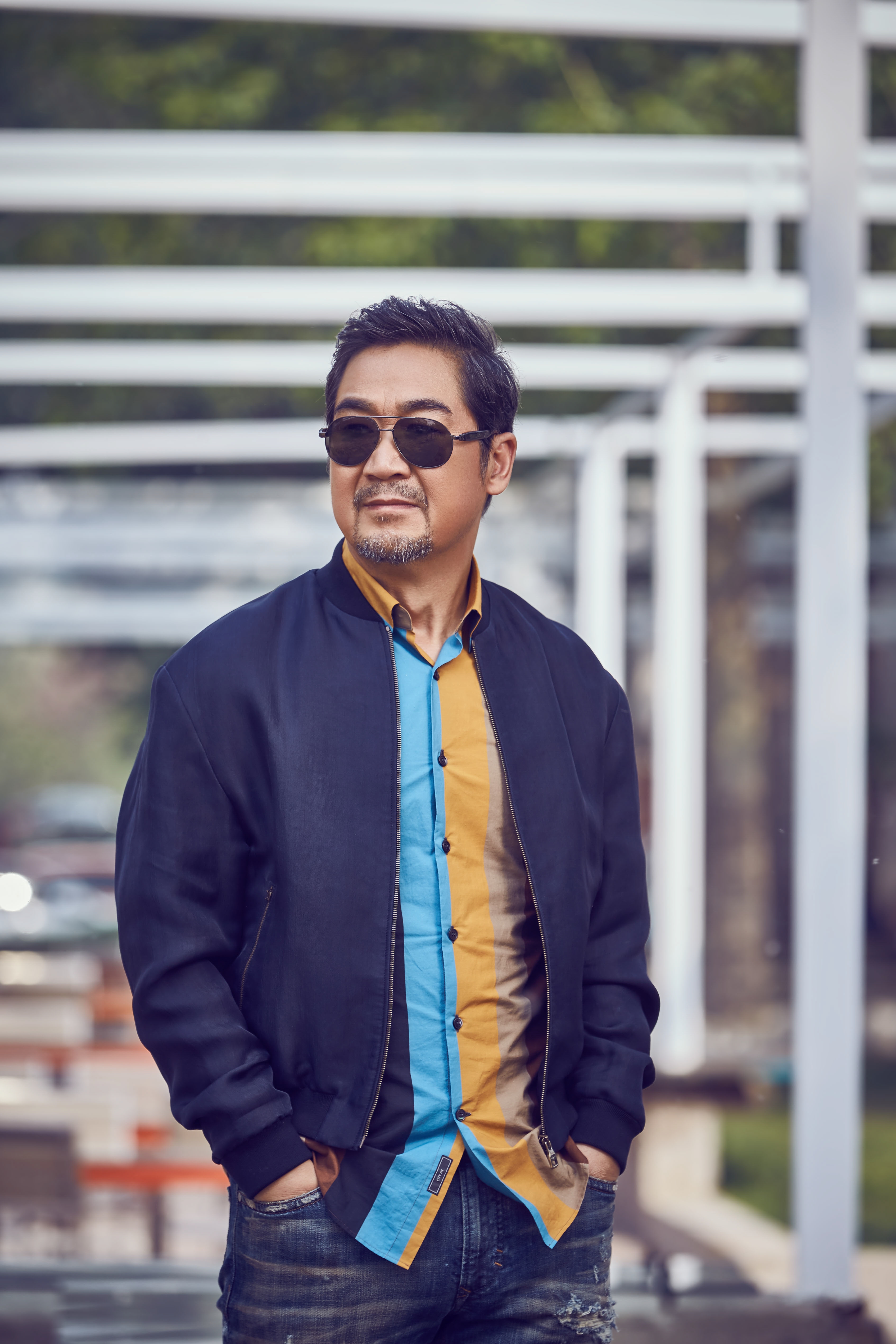  p>张国立,1955年1月17日出生于天津,中国男演员,导演,制片人,主持人