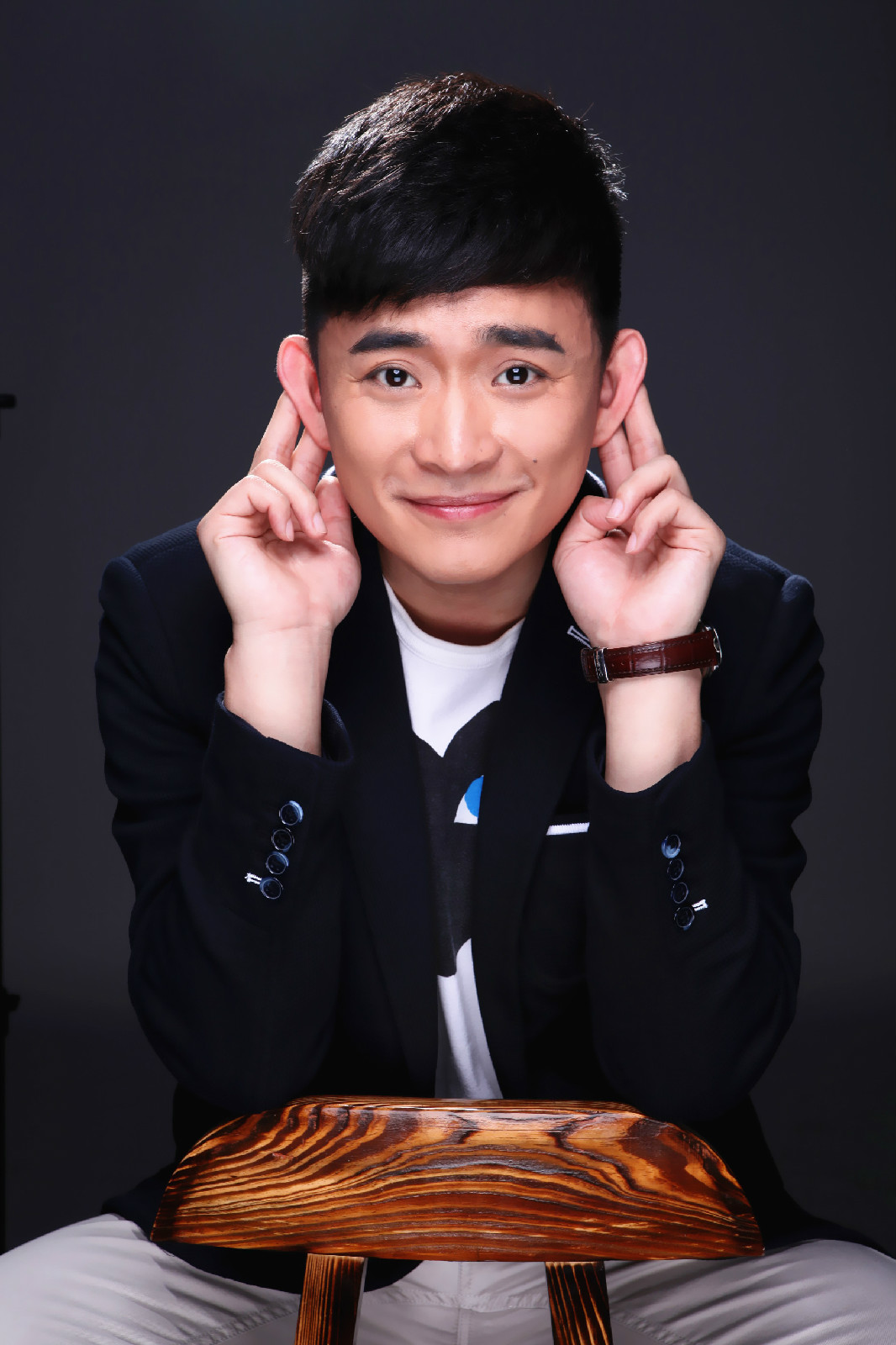  p data-id="gnwz6be91m">刘小磊,男,河北人,内地新锐男演员,北京电影