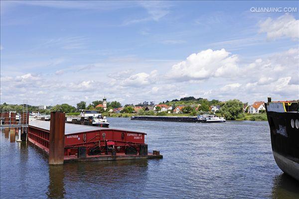 在欧洲河流中长度仅次于 a target="_blank" href="/item/伏尔加河