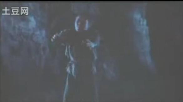 a romero)1985年经典影片《丧尸出笼》的重新翻拍