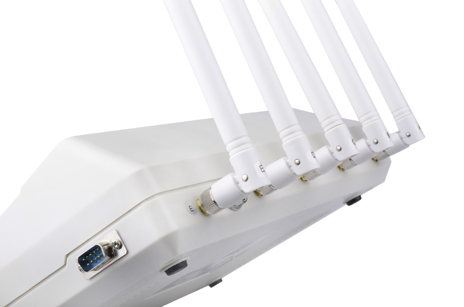 保护地磅称重数据不受无线遥控作弊器影响的装置,完成对地磅遥控