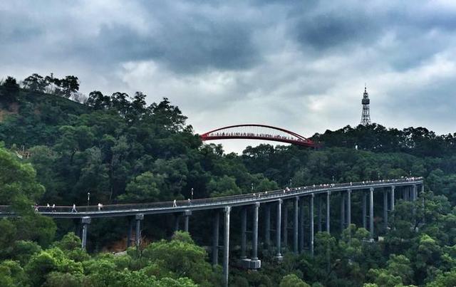  p data-id="gnbawzha53">金鸡山,位于广西壮族自治区崇左市 a target