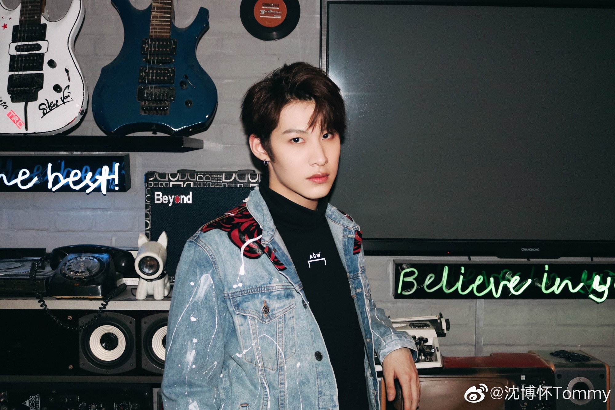 data-lemmaid="22480878">sdt /a>娱乐旗下艺人,内地青年男演员,歌手