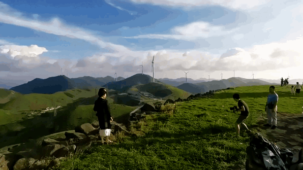 <p>风力发电观光区-风电场观景台（动态图）阳梦的慢时光/摄