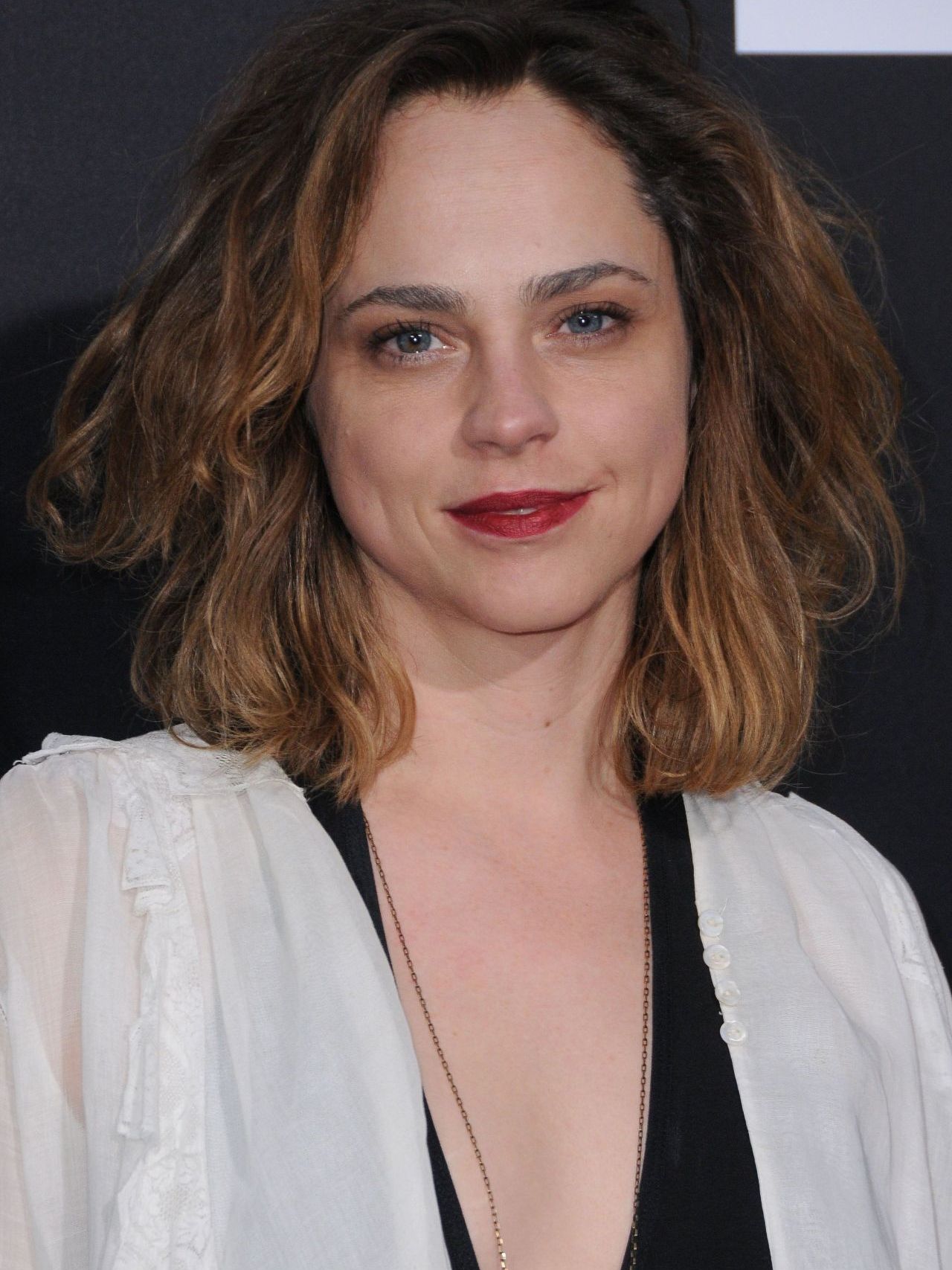  p>菲奥娜·道里夫(fiona dourif),1981年10月30日出生于美国纽约州