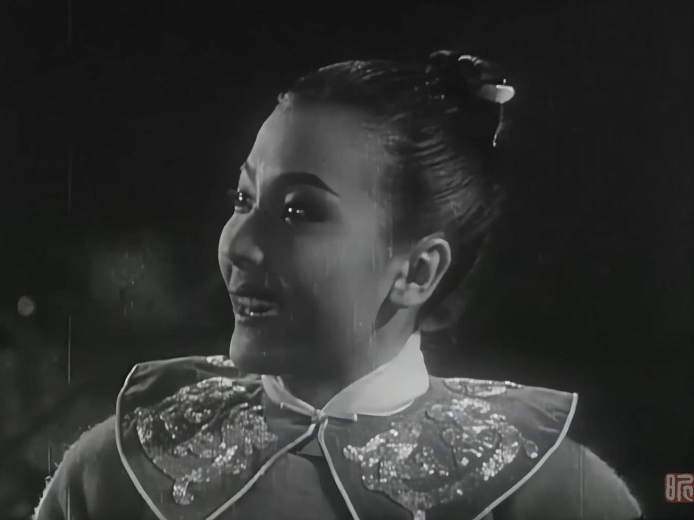 《木兰从军》是美商中国联合影业公司华成制片厂摄制的古装剧情电影