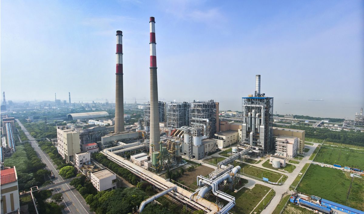 宝山钢铁股份有限公司电厂(以下简称宝钢电厂),位于上海北翼宝钢厂区
