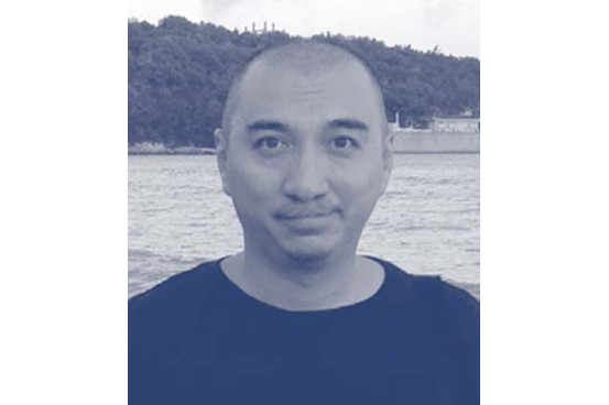  /p> p data-id="sldpwogpuq8w">刘阳,1978年出生于长春,2003年