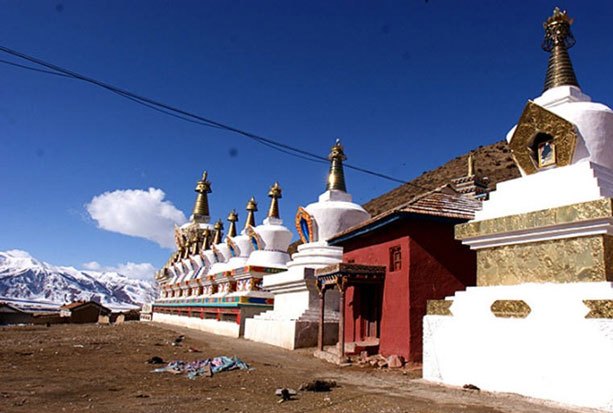  p>古拉乡,隶属于西藏自治区林芝市察隅县,地处察隅县东北部,东,北与 