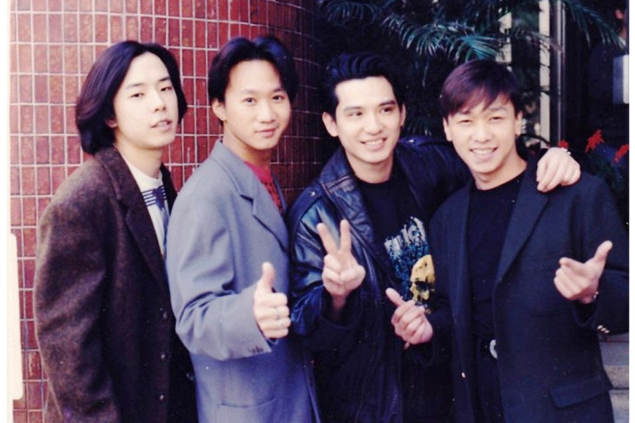 128775">香港 /a> a target="_blank" href="/item/摇滚乐队/6817285"