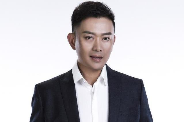 1973年7月23日生于中国 a target="_blank" href="/item/上海/114606"