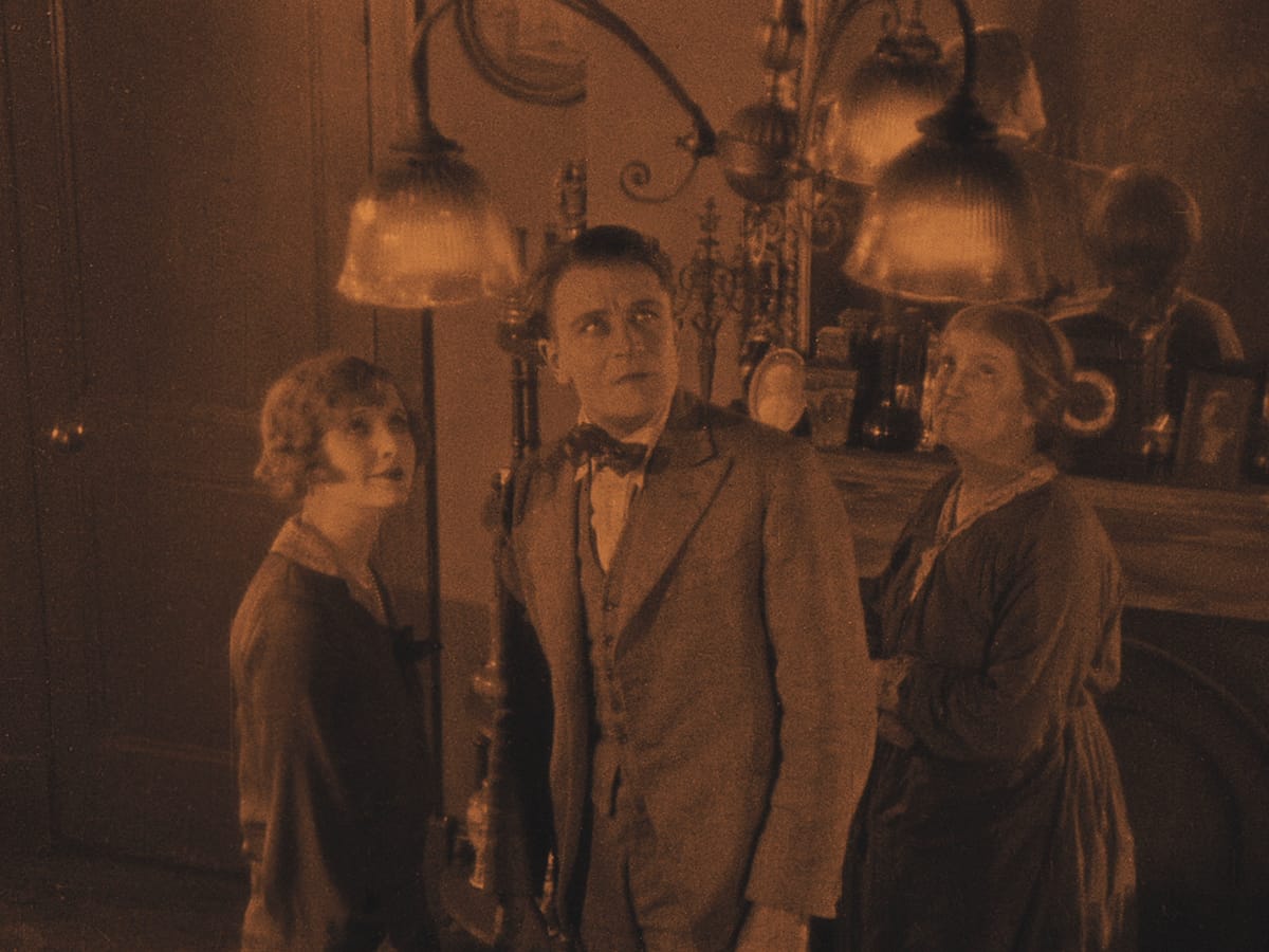 the lodger: a story of the london fog