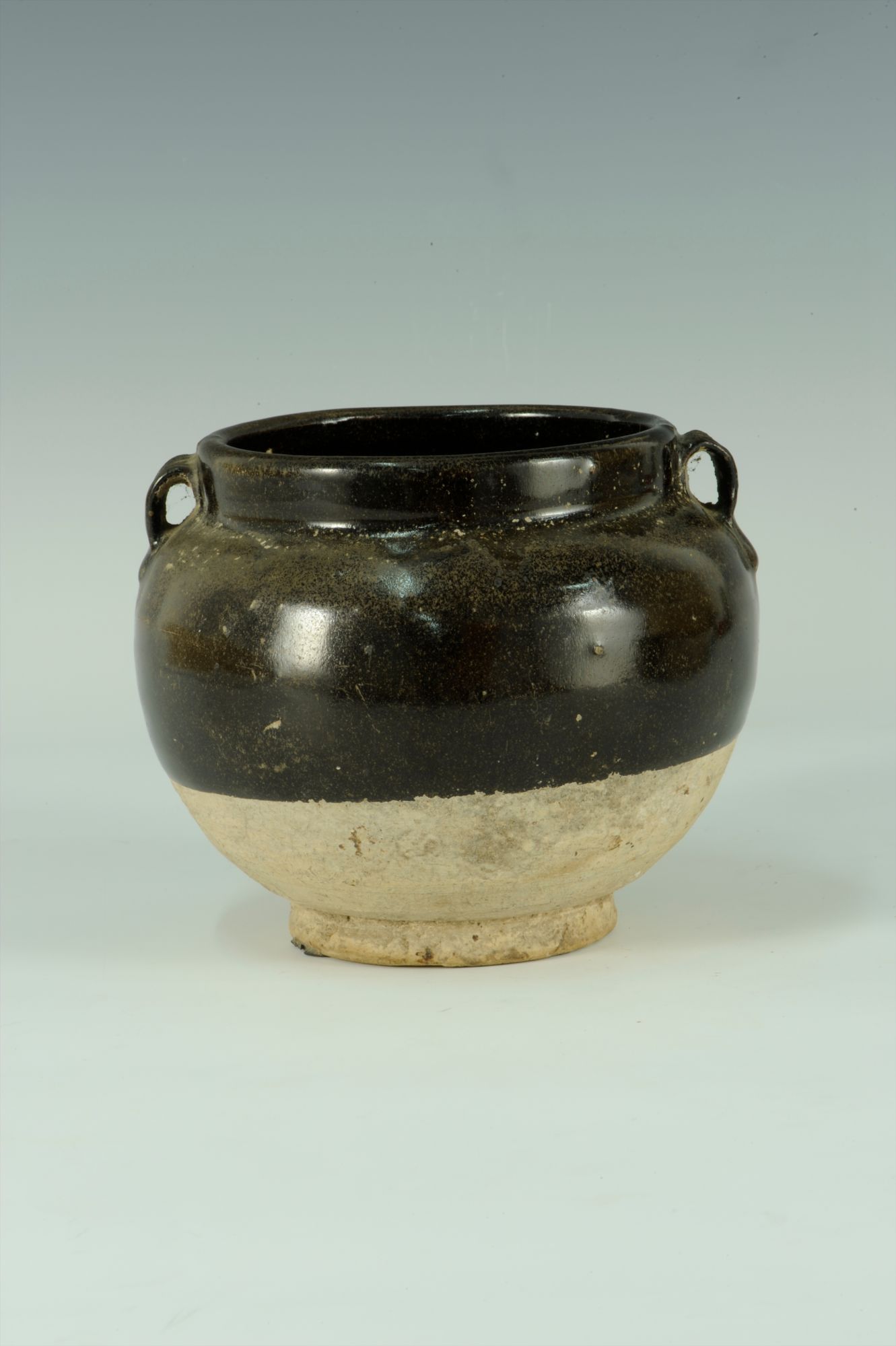 元代钧瓷黑釉瓷罐景底,_大山谷图库