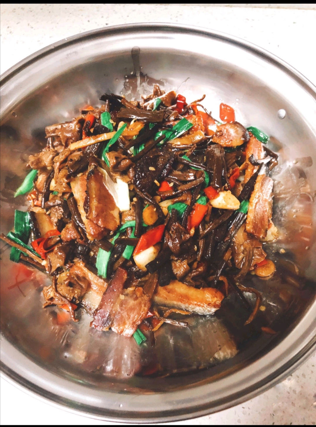 干锅腊肉茶树菇