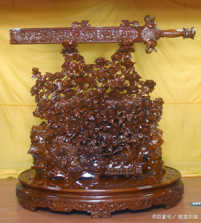 道教法器桃木剑和天蓬尺具有什么作用？为何道士作法时常常用到_百科TA说