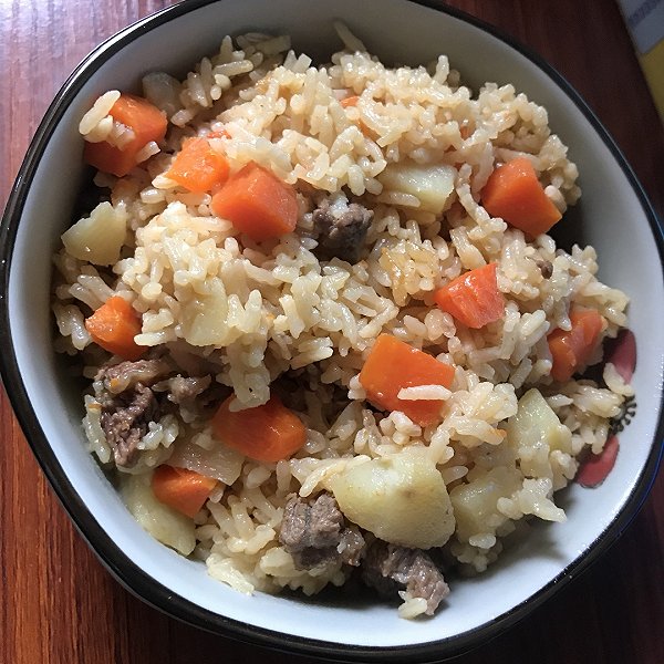 土豆牛肉焖饭