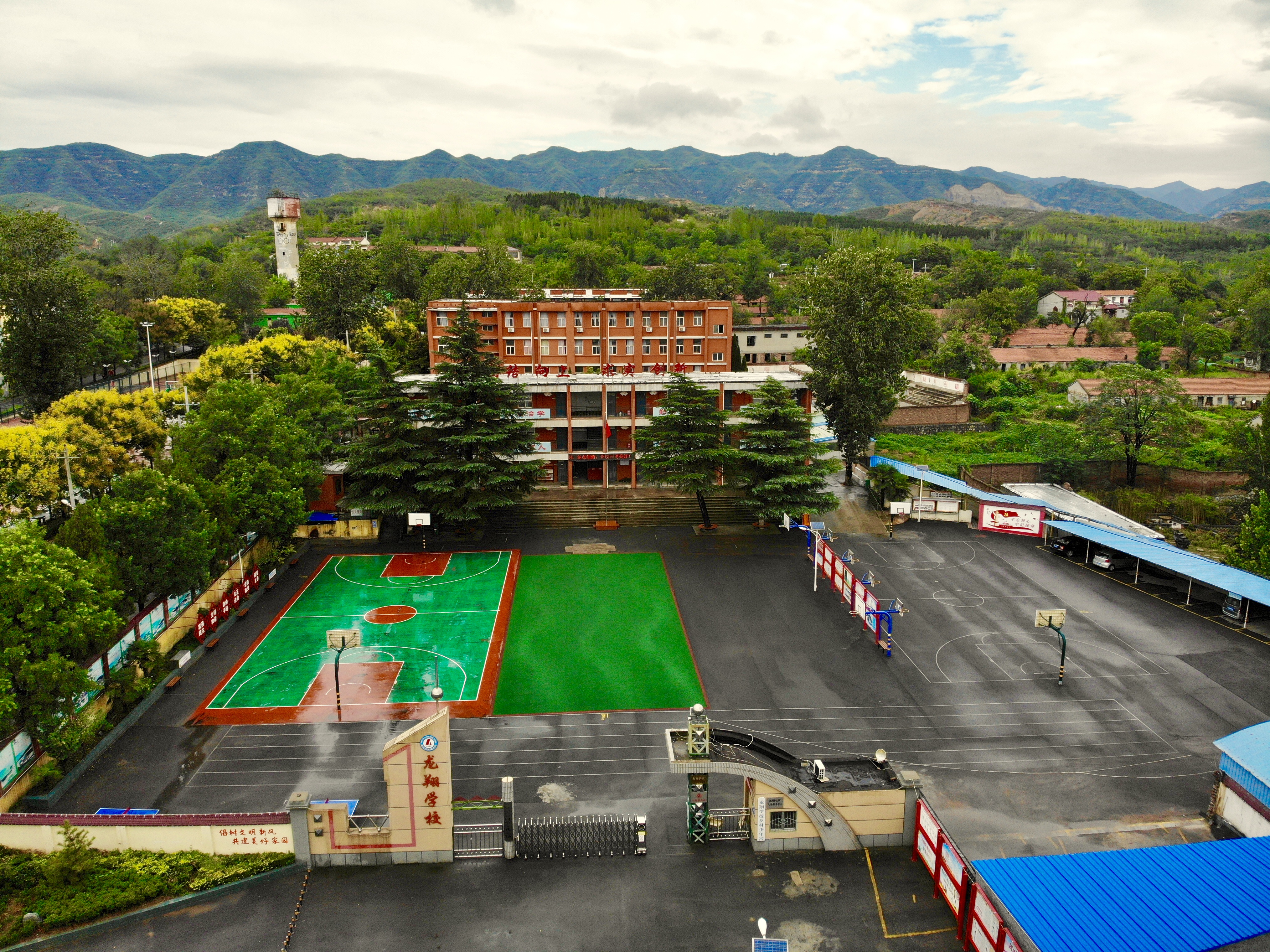 焦作市龙翔学校