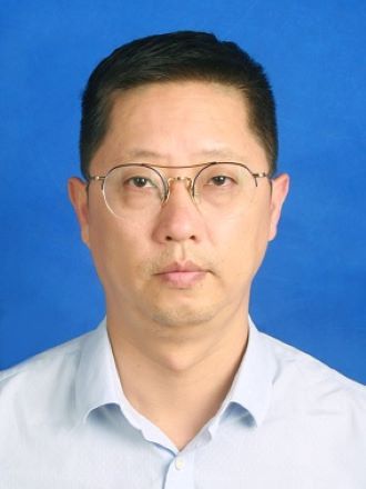 曾任安徽省安庆市大观区 a target="_blank" href="/item/龙山路街道