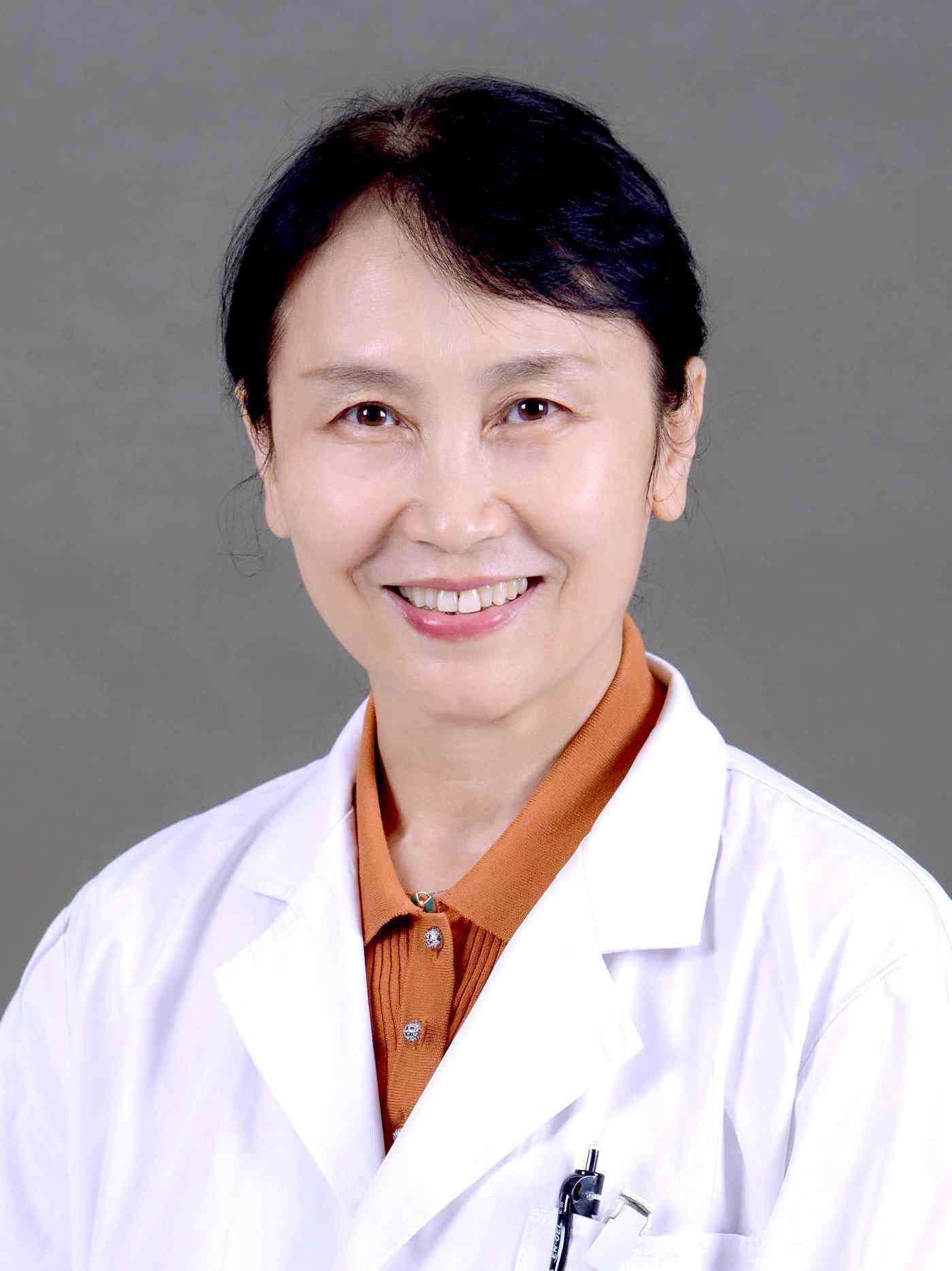 李莹