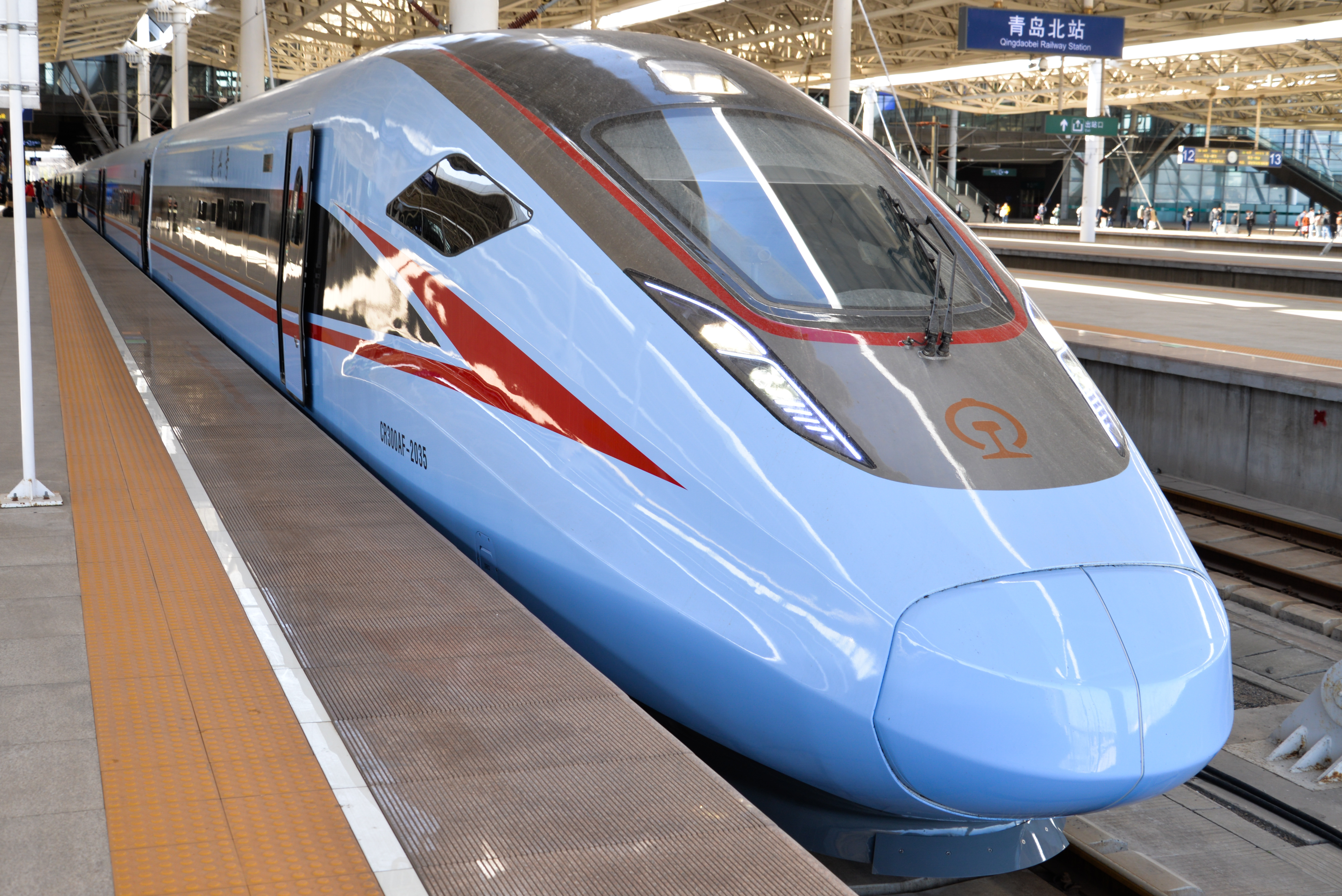  p>复兴号cr300af型电力动车组是中国"复兴号"标准动车组系列的成员之