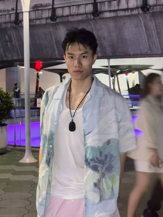 衷浩彬_百度百科