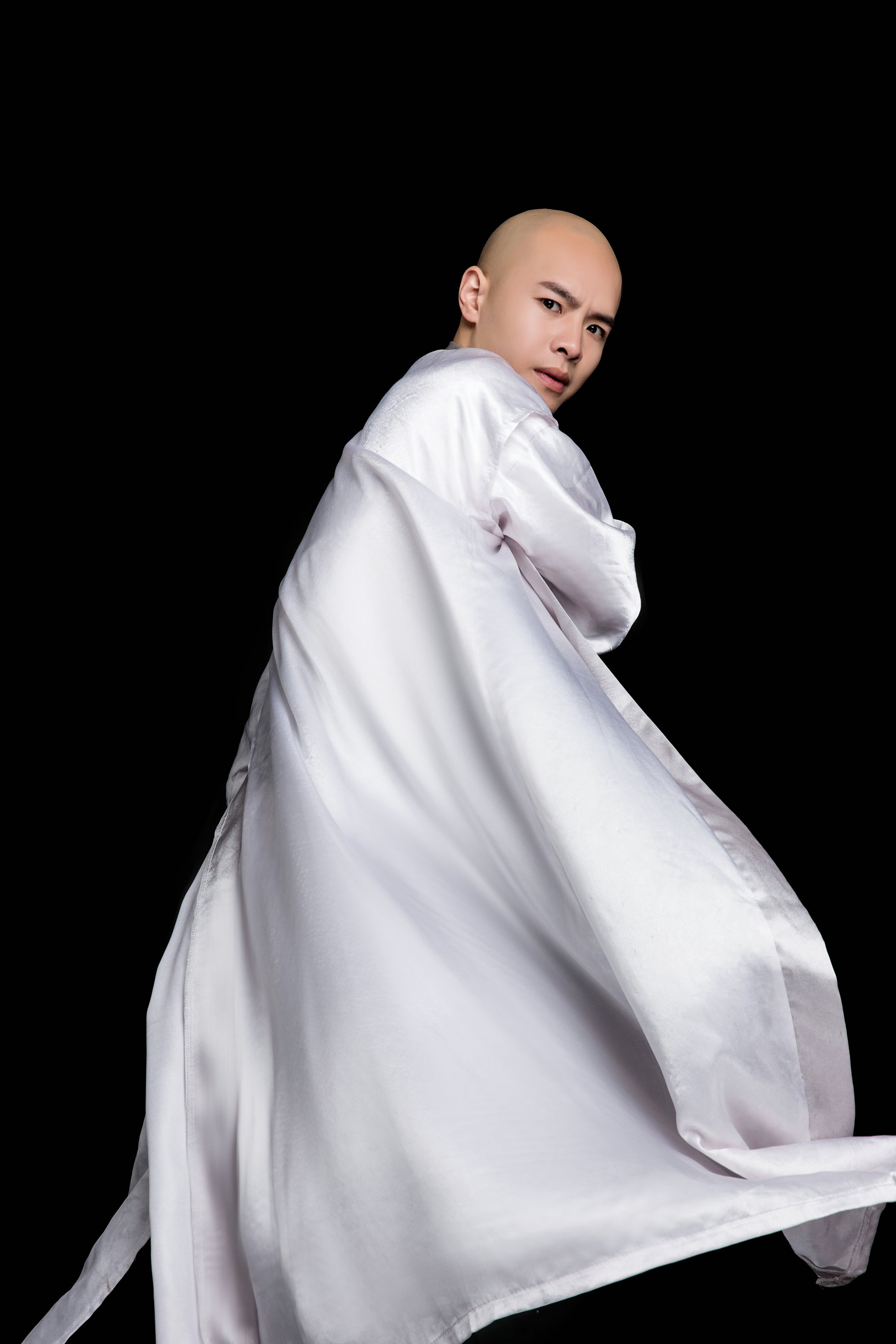  p>四川雨泽,中国内地男 a target="_blank" href="/item/歌手