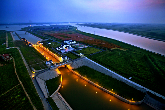 引江济汉通航工程