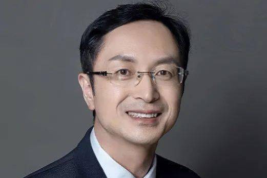 尹作为