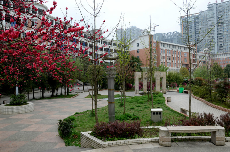  p>遵义航天中学(zunyi hangtian middle school)位于 a href="#"