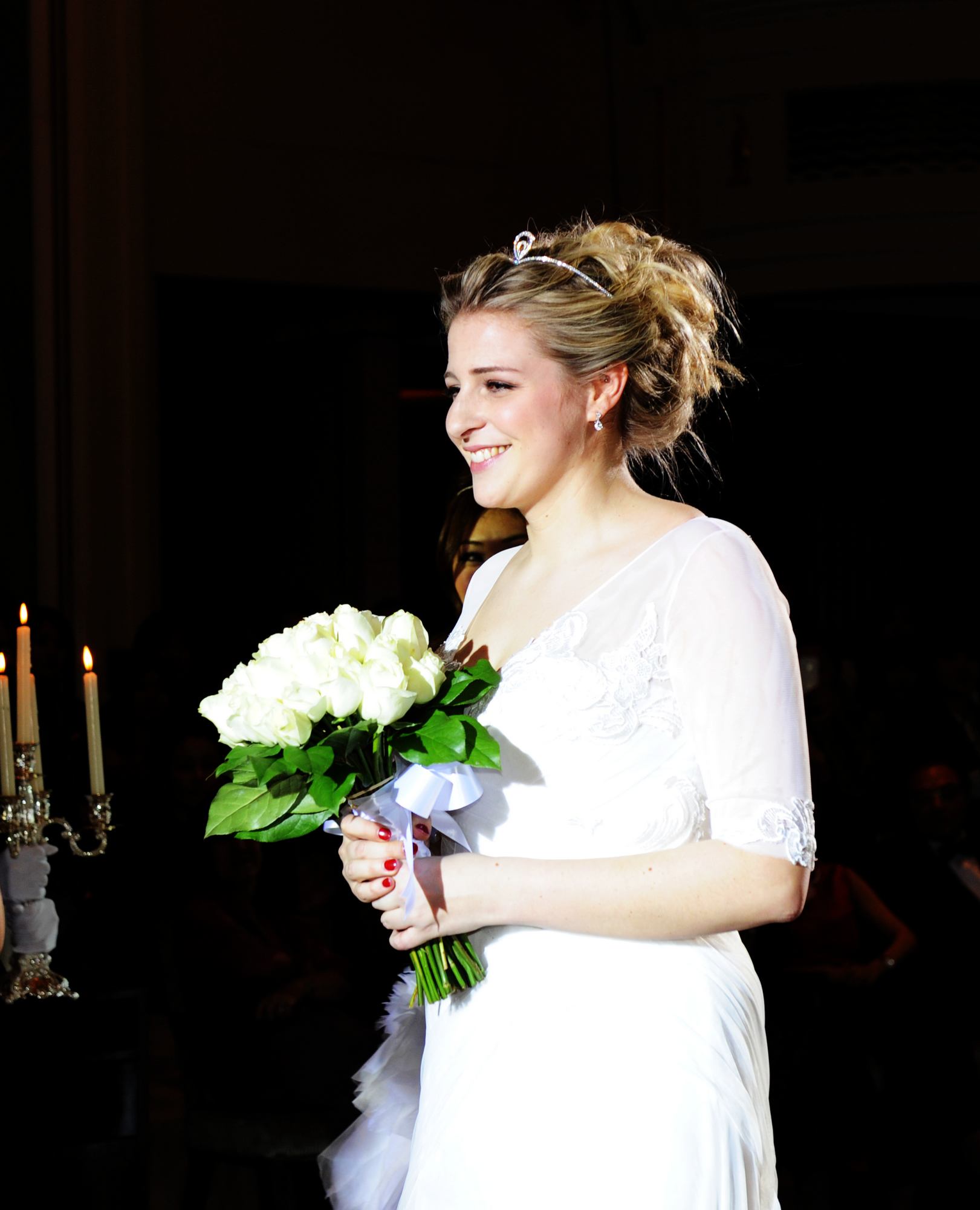 ball)源自于西方的 a target="_blank" href="/item/元媛舞会