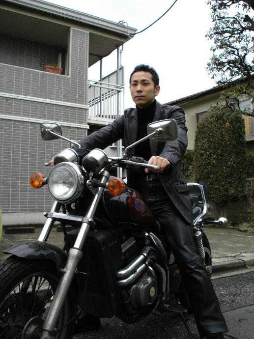  p>涩谷天马( i>shibuya tenma /i>),1969年1月13日出生于日本埼玉县