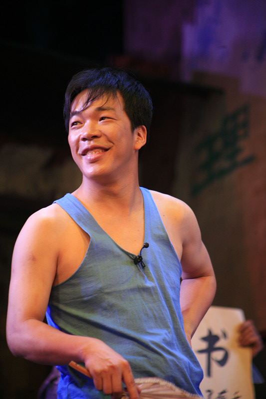 杨建伟,男,广西群众艺术馆辅导员,一级演员