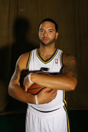 德隆-威廉姆斯(deronwilliams)