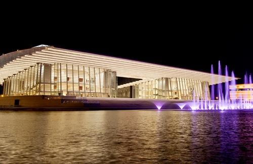  p>天津大剧院,坐落于中华人民共和国 a href="#" data-lemmaid="