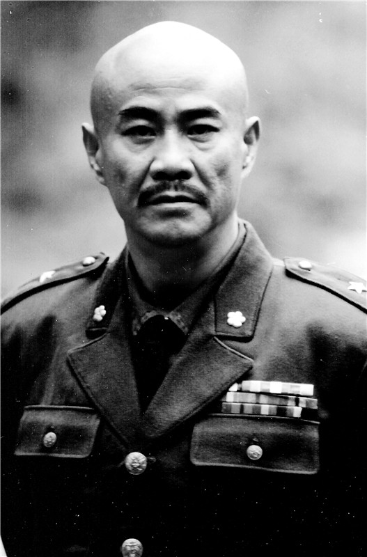  p>张春,中国实力派 a target="_blank" href="/item/演员/3106682"